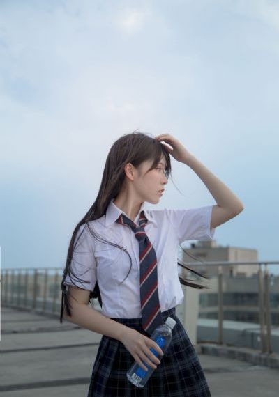 地下室偶像番剧sana第一集_DVD在线播放观看