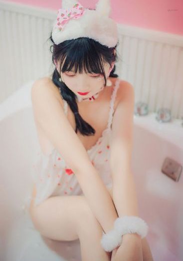 她在丈夫面前_BD日韩电影在线