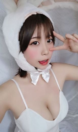 靠废柴技能_超清高清免费观看